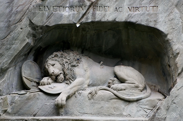 世界上最傷感、最感人的石雕—盧森之獅【原創(chuàng)】 - 晚霞映天 - 晚霞映天的博客